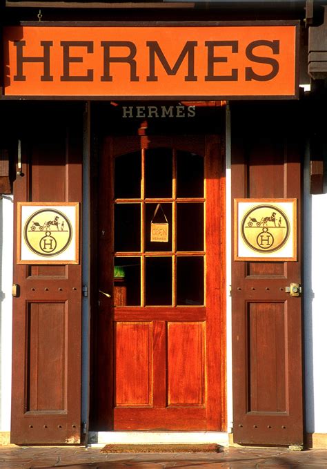 colore arancio hermes|Hermès: storia della celebre scatola arancione.